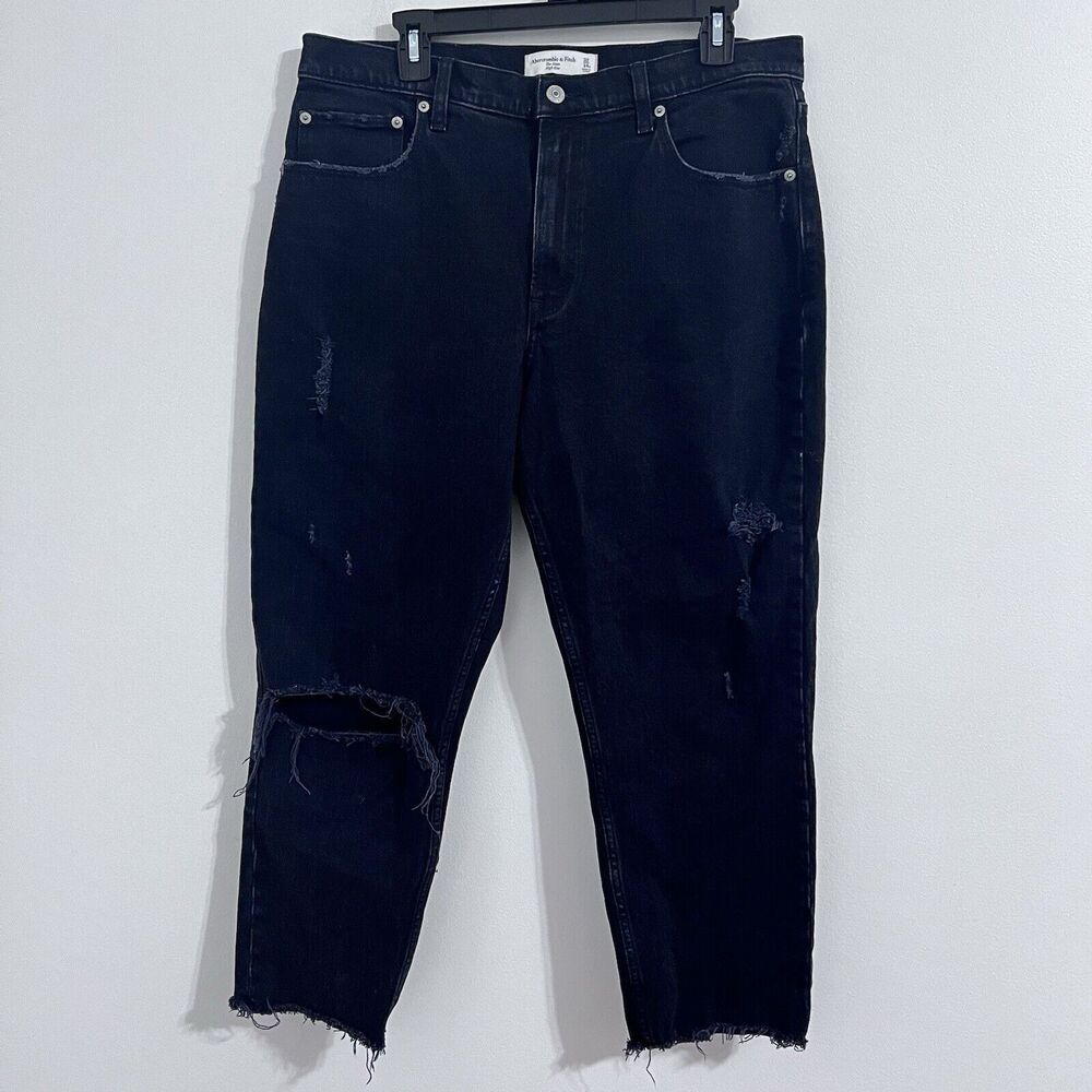 Abercrombie & Fitch The Mom High Rise Jeans Size 32 / 14 Short Distressed Grunge